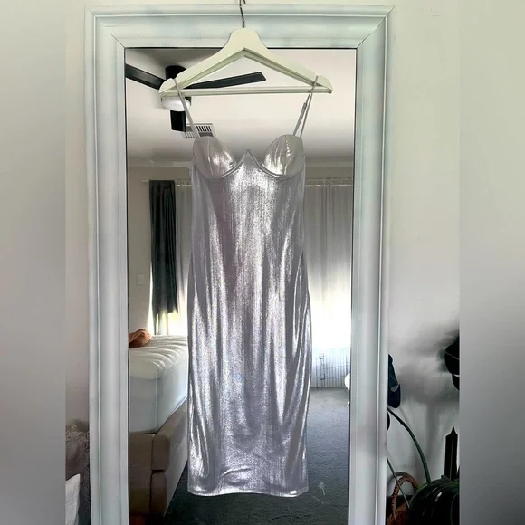 Meshki size 8 Silver Dress - Picture 1 of 1
